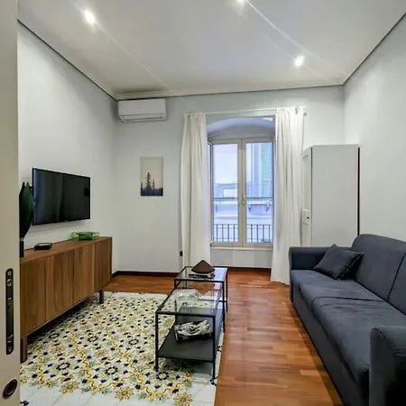Partenope 3- Exclusive Apt. On The Naples Seafront-2