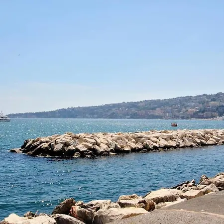 Partenope 3- Exclusive Apt. On The Naples Seafront-3